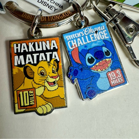 NWT. Disney 2024 runDisney springtime surprise weekend keychain or bag charm - Picture 10 of 11